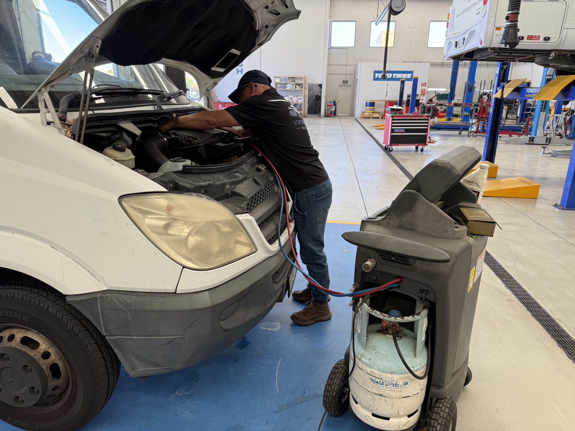 Van Master Repairs Air Conditioning